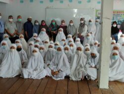Alumni FH Unand Berbagi dengan Anak Panti Asuhan Mentawai
