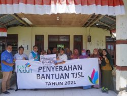 PLN UPK Bukittinggi Serahkan Bantuan TJSL untuk Pelatihan KUBE Amanah Asam Pulau