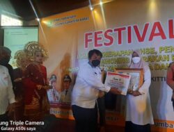 Dinas Pariwisata bersama Yayasan KATEDA Beri Anugerah Penerapan CHSE tingkat Sumbar