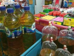 Harga Minyak Goreng di Padang Melonjak Drastis