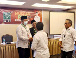 Yusri Latif Nakhodai PKB Kota Padang