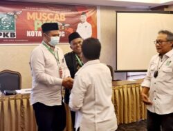 Yusri Latif Nakhodai PKB Kota Padang