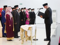 Gubernur Lantik 161 Kepala Sekolah SLTA Sederajat di Sumbar