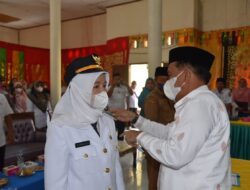 Zarmiati Resmi Jabat Camat Padang Sago