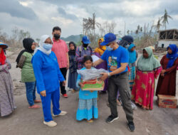 PWI Peduli, IKWI, GWPP, dan Tugu Media Salurkan Bantuan Korban Erupsi Semeru