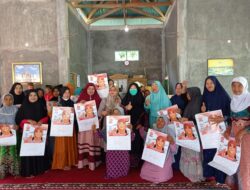 Nevi Zuairina Serahkan Bantuan ke Mesjid Baiturahaman dan Masjid At Taubah