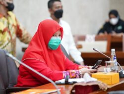 Nevi Zuairina Gulirkan Empat Program Unggulan di Dapil