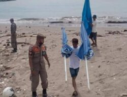 Pedagang Diingatkan agar Tidak Letakkan Payung di Bibir Pantai