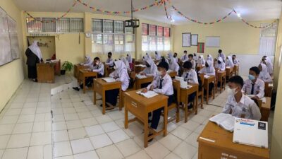 PTM Selesai, MAN 1 Bukittinggi Serahkan Hasil Belajar Siswa Pada Orangtua