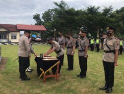 Kapolres Sijunjung Pimpin Sertijab di Halaman Mapolres