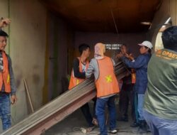 Ini Penyebab PT KAI Bongkar 5 Kios di Pasar Bawah Bukittinggi