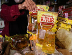 Minyak Goreng di Sawahlunto Masih Langka