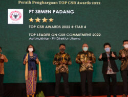 Semen Padang Sabet Dua Penghargaan pada Ajang TOP CSR Awards 2022
