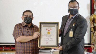 Fadli Zon Terima 6 Kategori Rekor MURI