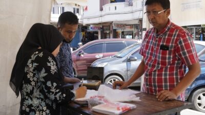 Seluruh Timbangan Pedagang Emas di Padang Panjang Ditera Ulang