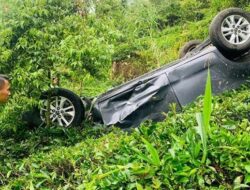 Innova Terjuni Jurang di Aia Batumbuak