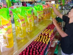 Minyak Goreng Curah Dibatasi, Minyak Kemasan Jadi Solusi