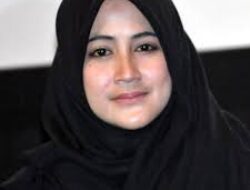 Ummi Pipik Berikan Kajian Akbar di Payakumbuh