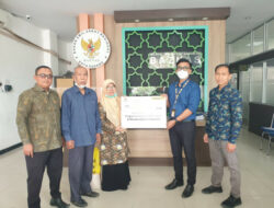 Program Ramadhan, Maybank Syariah KCS Padang Salurkan Bantuan Sosial lewat Baznas dan ACT Sumbar
