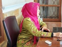 Ketua TP- PKK Kota Pariaman Ikuti Talk Show Peran Penting Istri Walikota