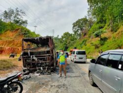 Bus ALS Terbakar di Sijunjung, Begini Kronologisnya