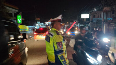 Atasi Macet, Forum Lalin Bertugas Hingga Dini Hari