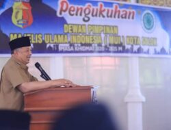 Dedi Jonedi Dikukuhkan Jadi Ketua MUI Kota Solok 