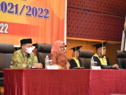 STKIP YDB Wisuda 50 lulusan