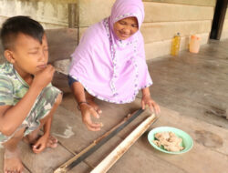 Mualaf Mentawai di 3 Dusun Belum Pernah Cicip Daging Qurban