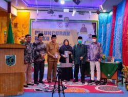 Buku Sejarah Kulliyatul Muballighien Padang Panjang Diluncurkan