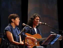 Lirik dan Chord Lagu Hujan Bulan Juni – Ari Reda