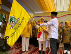 Sembelih 16 Ekor Hewan Kurban, Ketua DPD Partai Golkar Sumbar Kukuhkan PD IIPG
