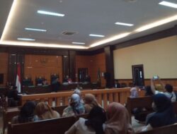 Mantan Kadiskes Payakumbuh Dituntut 1 tahun Penjara