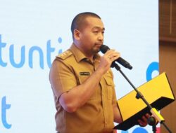 Audy Joinaldy Dikukuhkan Sebagai Bapak Asuh Sumbar