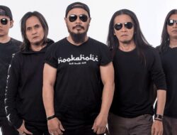 Lirik dan Chord Lagu Pelangi di Matamu – Jamrud