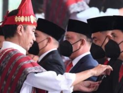 Sutan Riska Satu-satunya Kepala Daerah di Sumbar Penerima Satyalancana Wira Karya dari Presiden 