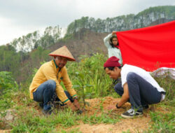 Peringati HUT Kemerdekaan di Hutan Tandus, Aktivis Pertanian Ingatkan Potensi Bencana