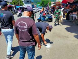 Tim Gabungan Kembali Tertibkan PKL di Pasar Raya Padang