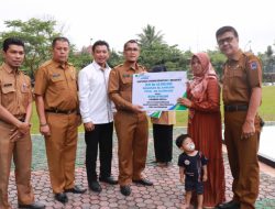 Ahli Waris Pegawai Non ASN di Payakumbuh Terima Santunan BPJS Ketenagakerjaan