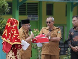 Bupati  Andri Warman dan Sekda Edi Busti,  Beri Motivasi Di SMK N 1 Tanjung Raya.