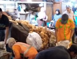 Pemko dan Pedagang Pedagang Pasar Bawah Bukittinggi Goro
