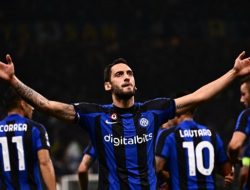 Inter Milan Tekuk Barcelona 1-0 Berkat Gol Tunggal Calhanoglu