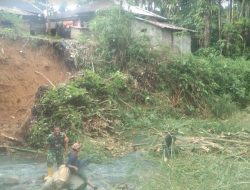 Banjir dan Longsor Landa Nagari Kasang Padang Pariaman