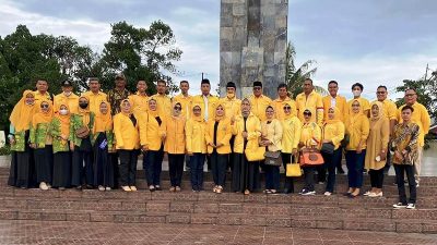 Ziarah dan Potong Tumpeng Warnai HUT ke-58 Partai Golkar di Sumbar