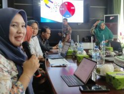 Disambut Wabup Rahmang, Tim Verfak Monev Buka Kulit Tampak Isi