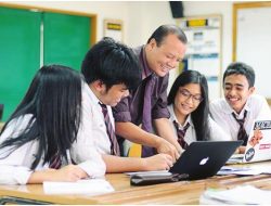 Cara Memilih SMA yang Tepat untuk Anak