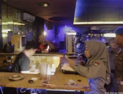 Langgar Jam Operasional, Empat Pemilik Kafe Disurati Satpol PP Padang