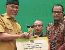 Wali Nagari Aia Manggih Terima Penghargaan Adhikarya Pangan Nusantara