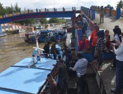Wisatawan yang Terjebak di Pulau Angso Duo Sukses Dievakuasi
