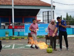 Peringati Bulan K3 Nasional 2023, PLN Solok Gelar Pelatihan dan Simulasi Pemadaman Kebakaran